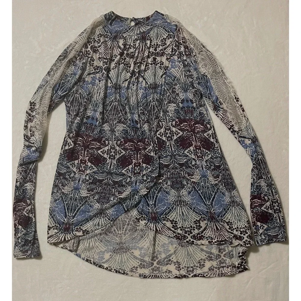 Free People eye catching
